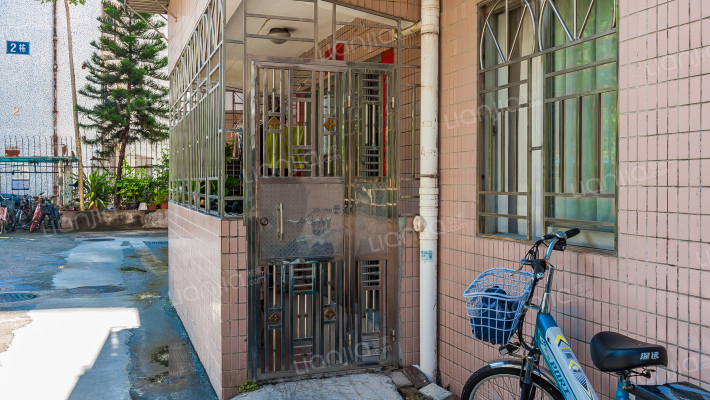 招商街道办住宅楼外景图