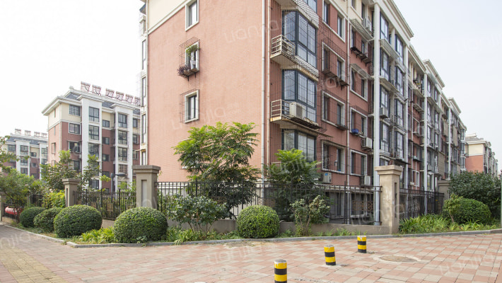 金山胜境外景图