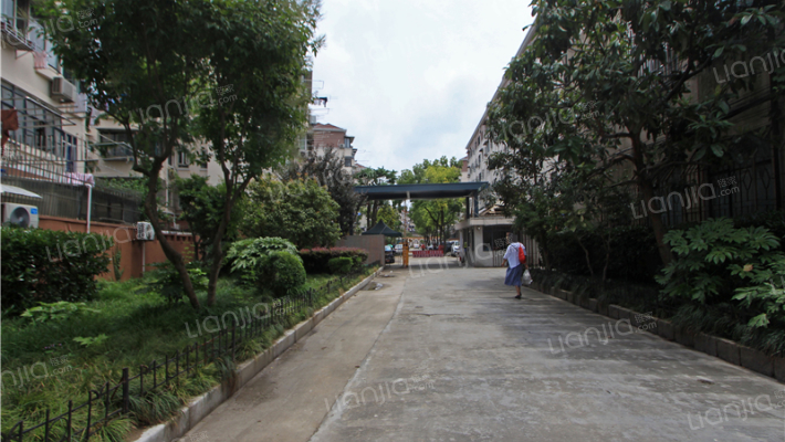 新宜小区外景图