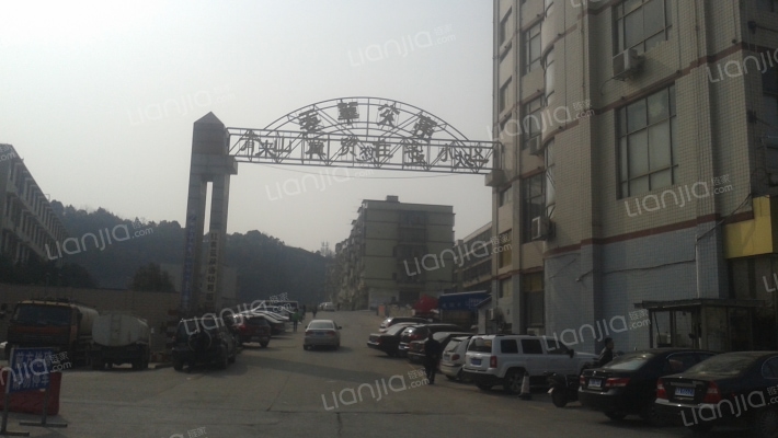 青山商贸住宅小区外景图