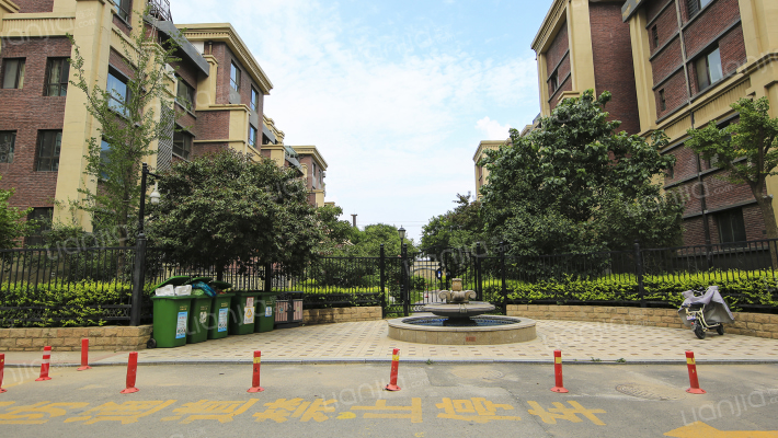 东润国际外景图