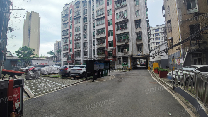 凤凰小区外景图