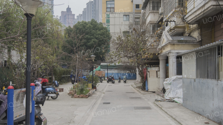 滨河小区外景图