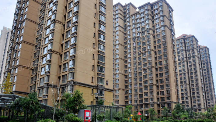 奥文国际城外景图