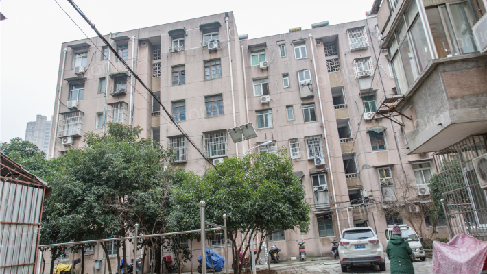 地质新村外景图