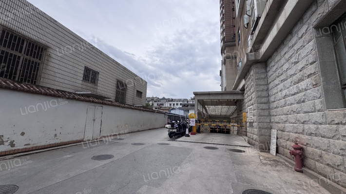 华夏大厦外景图