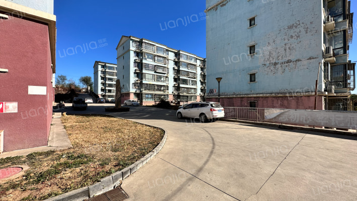 燕麓苑西区外景图