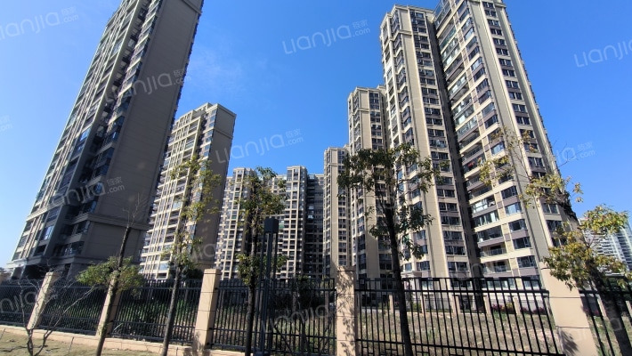 世茂望锦外景图