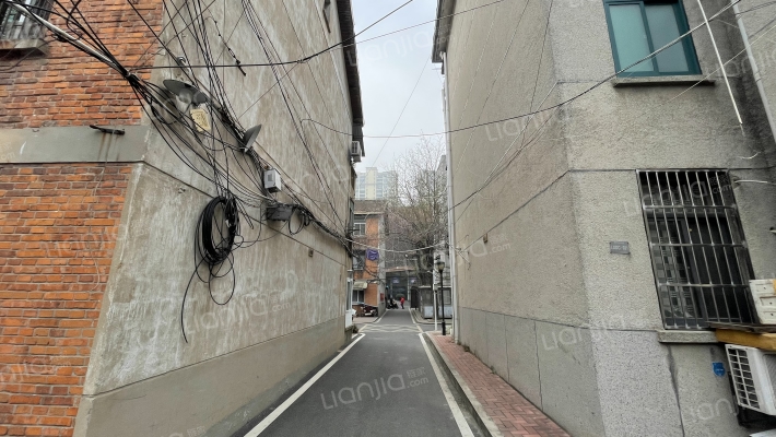 幼师宿舍外景图