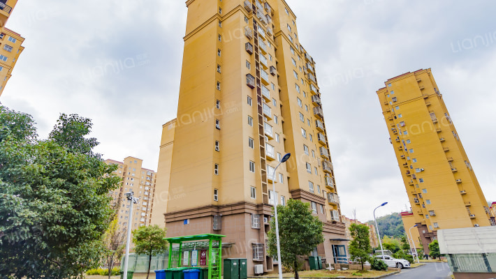 景阳山庄外景图