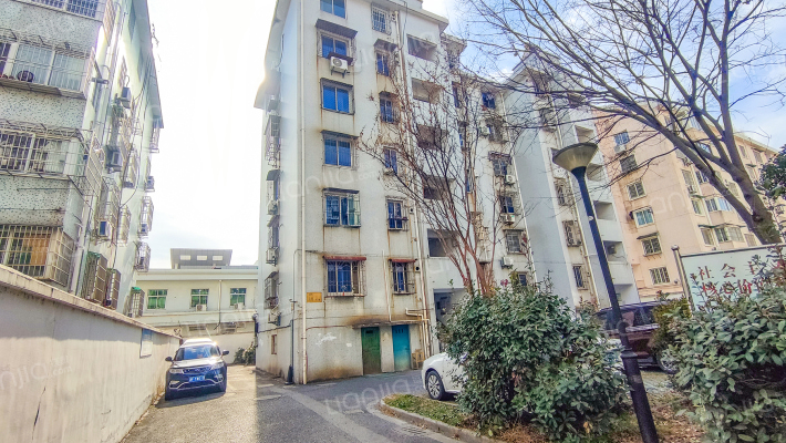 卫生宿舍外景图