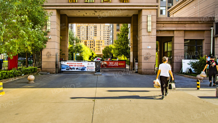 锦瑞尚城外景图