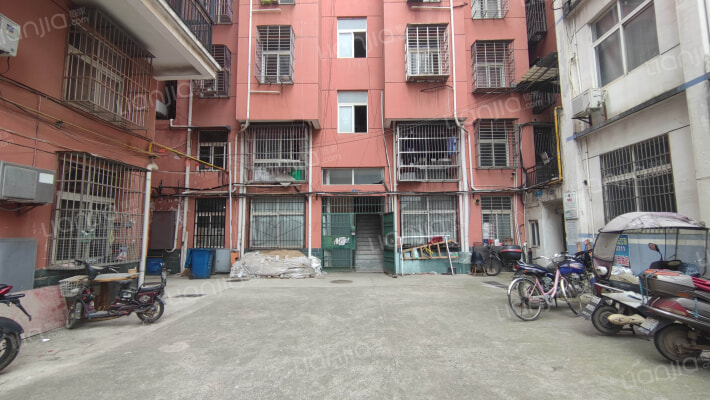 金盾花园外景图