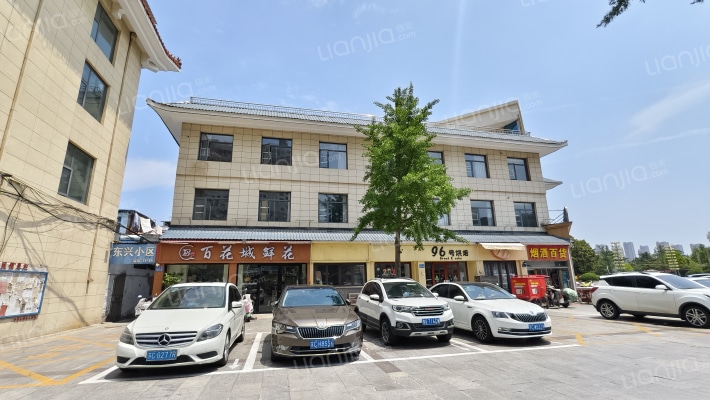 新兴新居小区外景图