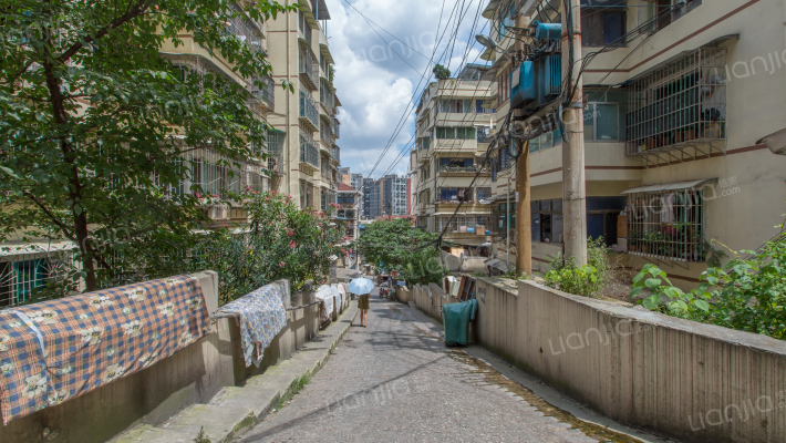 月亮岩社区外景图