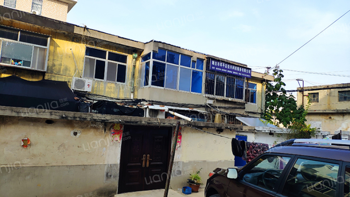 商业家属楼外景图