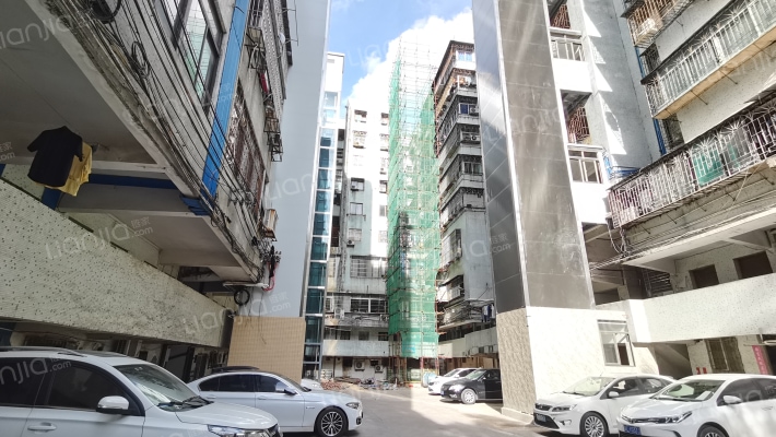 麦地花园外景图