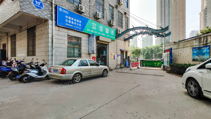 尚东城小区外景图