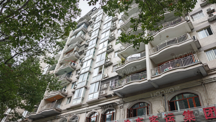 上海支路296号外景图