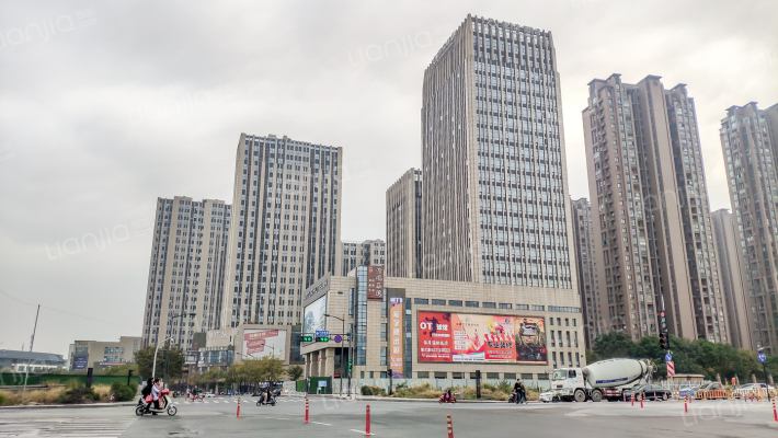 中豪七格外景图