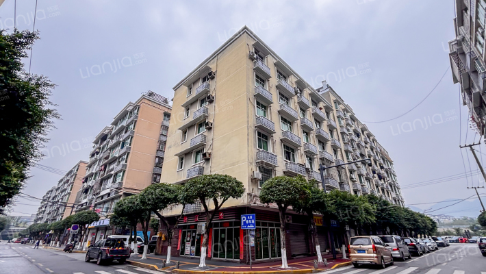 西永开发区集资房外景图