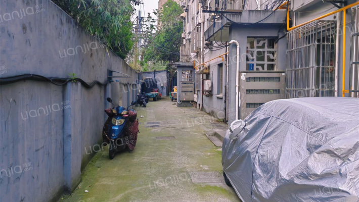 煤石家舍外景图