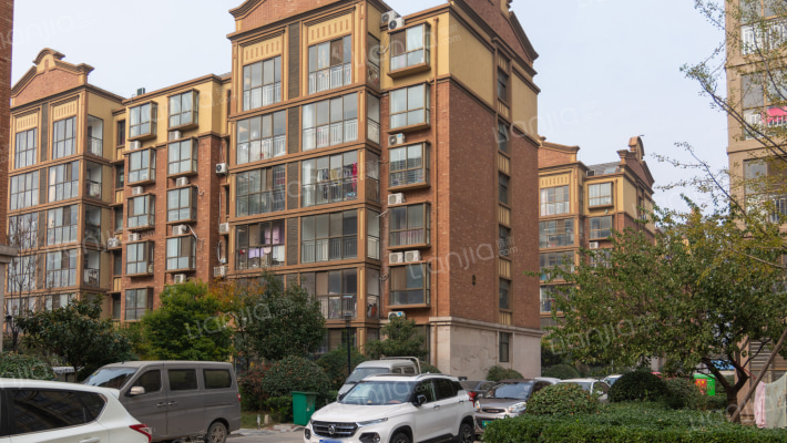 东方百合北区外景图