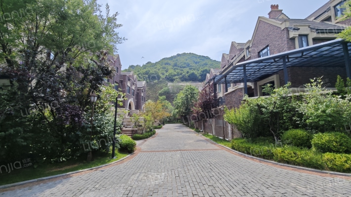 万科西山别墅外景图