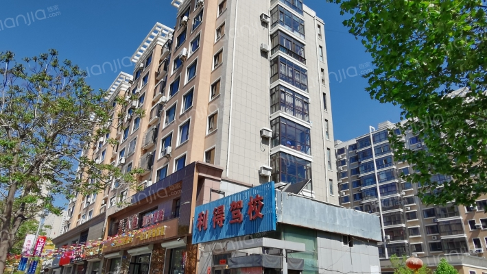 钻石小区外景图