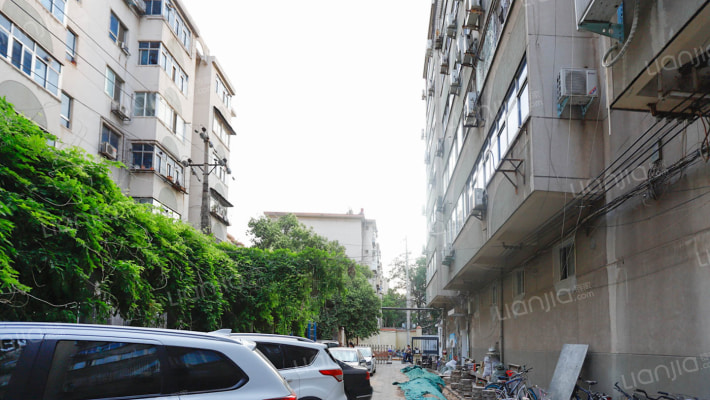 郑州市建委颖河路家属院外景图