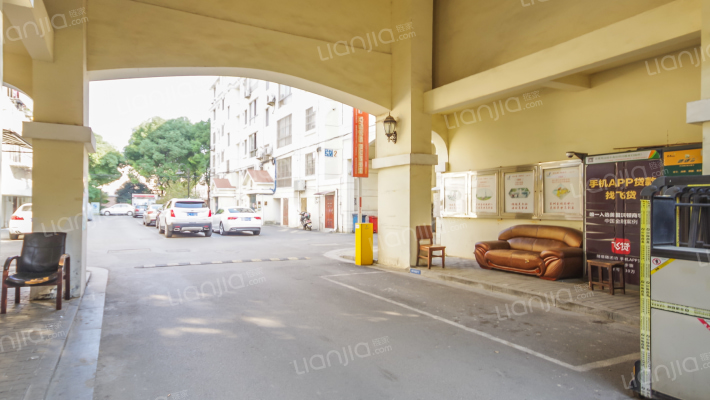 水香公寓外景图