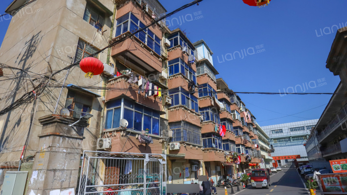 酒厂小区外景图