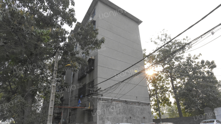 许昌市煤机厂家属院外景图