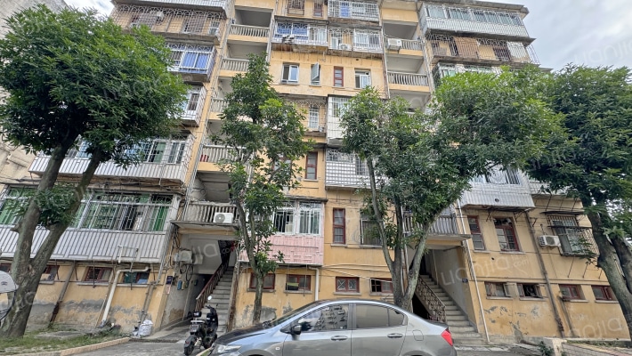 生态工程学校教工公寓外景图