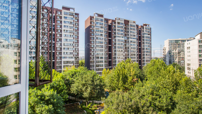 宏大南园外景图