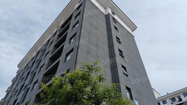 泰安小区外景图