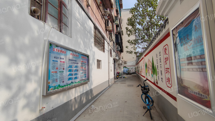 新曹路二帆布厂楼外景图