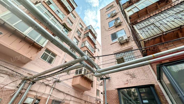 市邮政局中华路50号院外景图