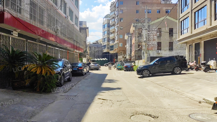 三条桥东路外景图