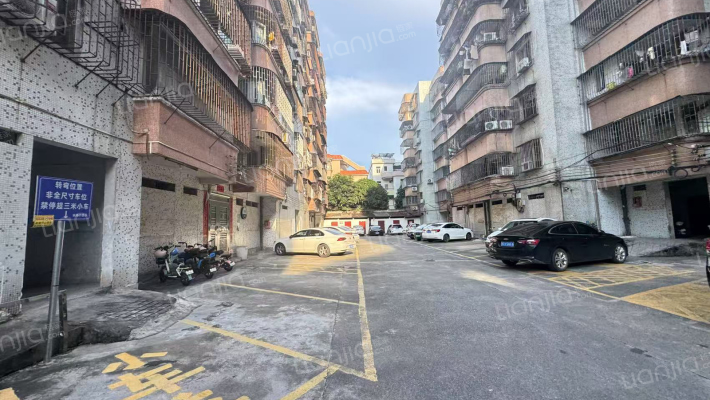 万江万盛花园邮局宿舍外景图