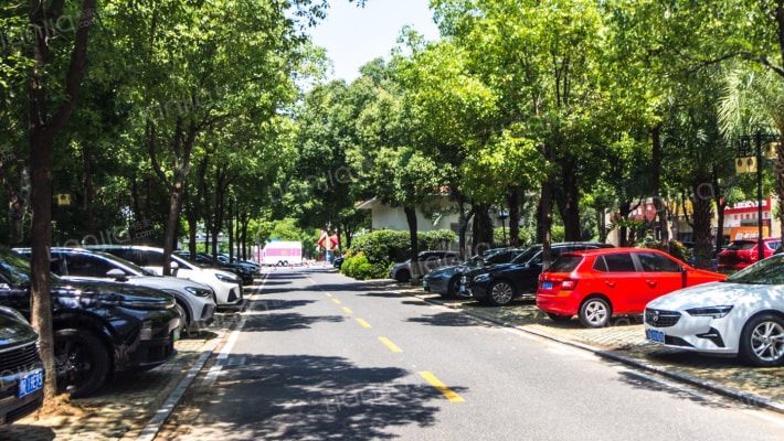 欧亚广场外景图