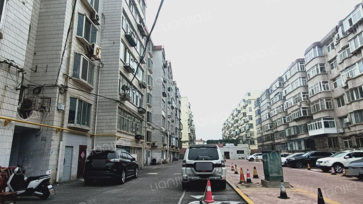 幸福四村西街外景图