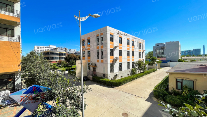 汽车产业孵化基地外景图