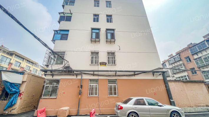 器械站宿舍外景图