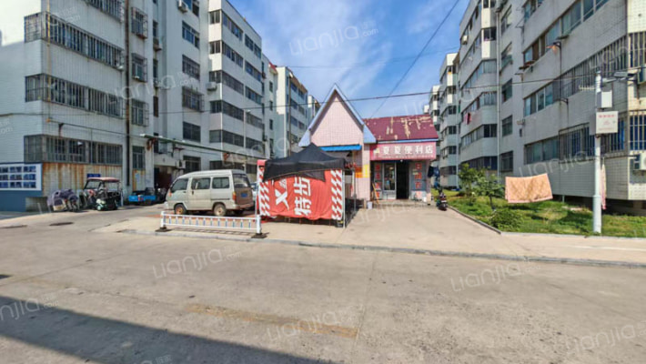 工人新村外景图