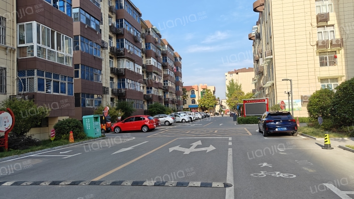 新苑小区外景图