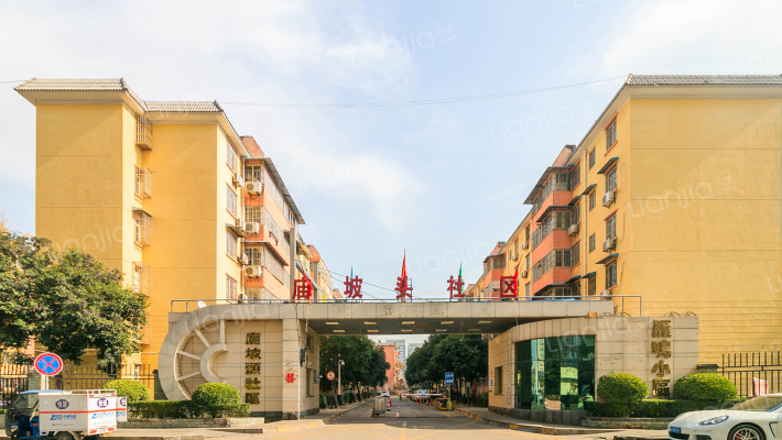 西安雁鸣小区房价怎么样雁鸣小区房源户型图小区车位交通地址详情分析