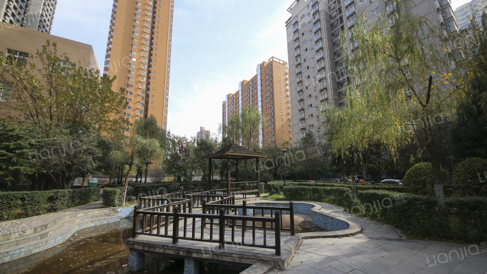 万华园琳苑小区外景图