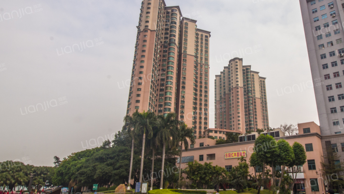 君临天下外景图