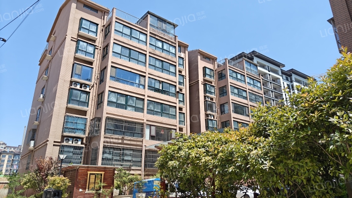 财学小区外景图